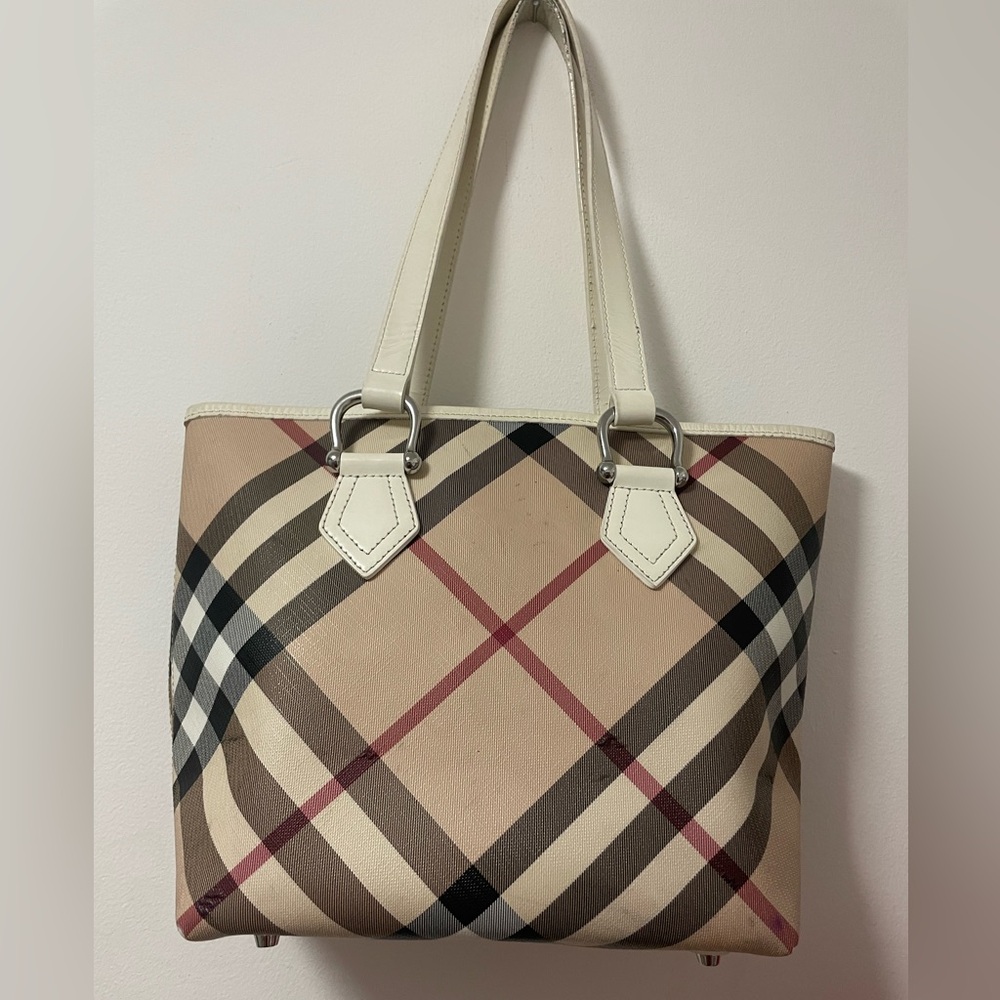 Buerberry nova check tote